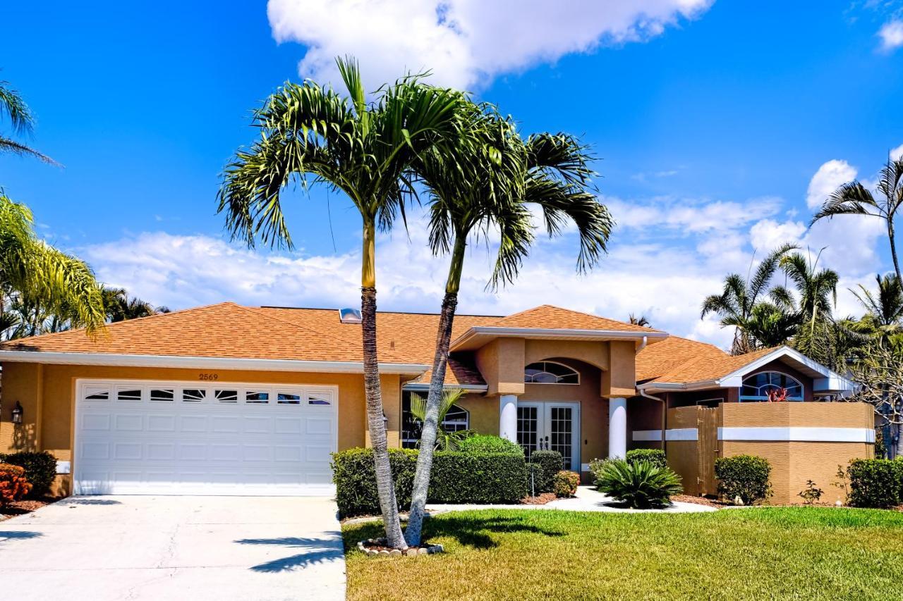 Life At The Canal Cape Coral Exterior foto